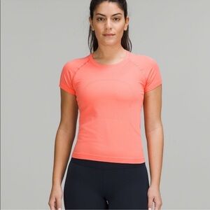 Lululemon Swiftly Tech Short Sleeve Shirt 2.0 Race Length Raspberry Cream 12